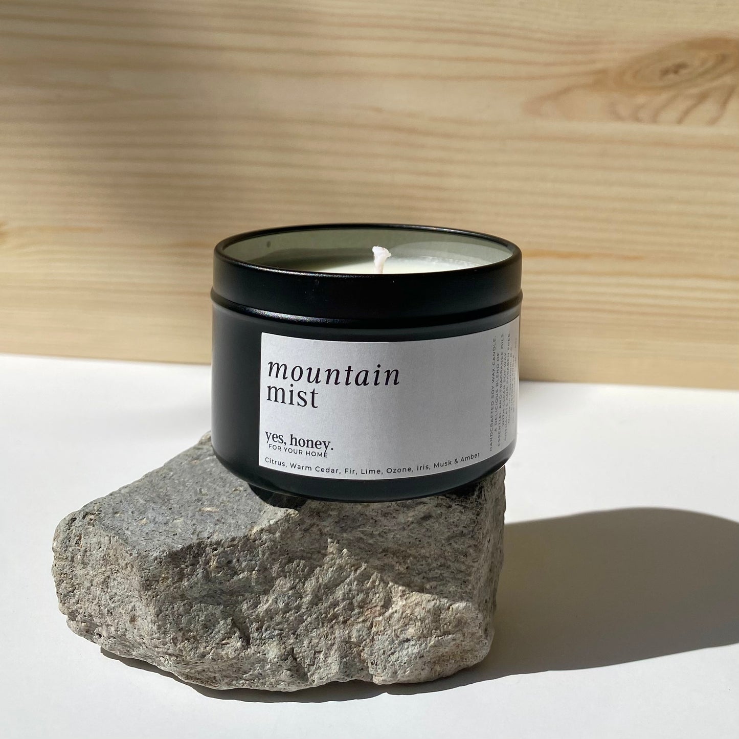 Mountain Mist Soy Candle \ Warm Cedar, Lime, Ozone, Iris & Musk